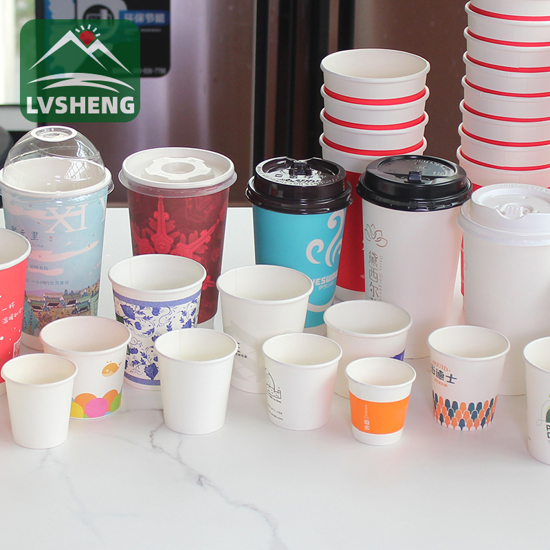 Gyártó egyedi logóval nyomtatott eldobható Takeout kávéscsésze csomagolás